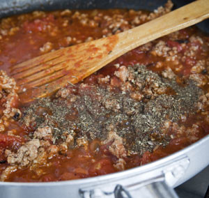 HUFFMAN’S SPICY BEEF BOLOGNAISE